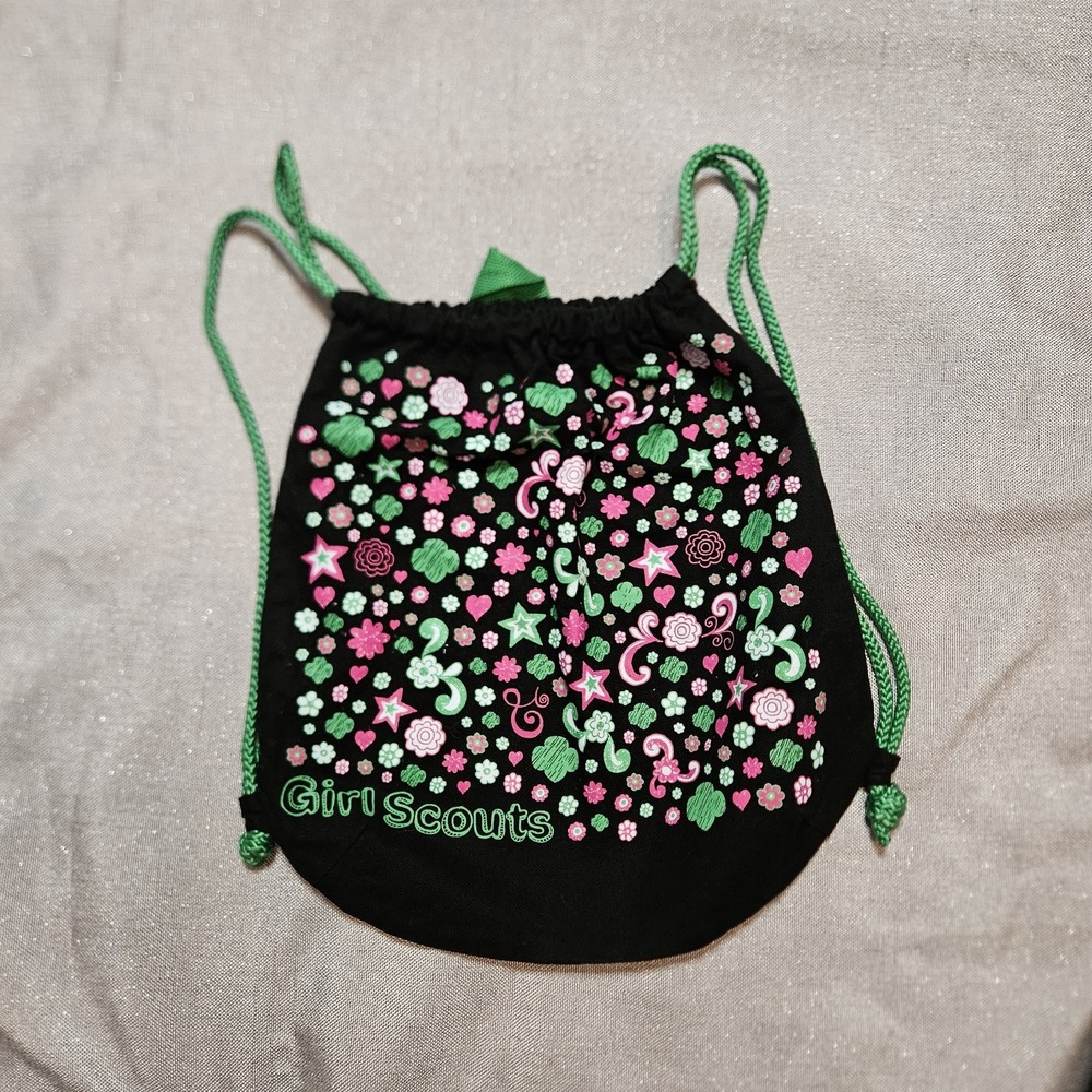 Girl Scouts Drawstring Bag Black Canvas Pink Green Floral Stars Print Washable - Picture 2 of 4